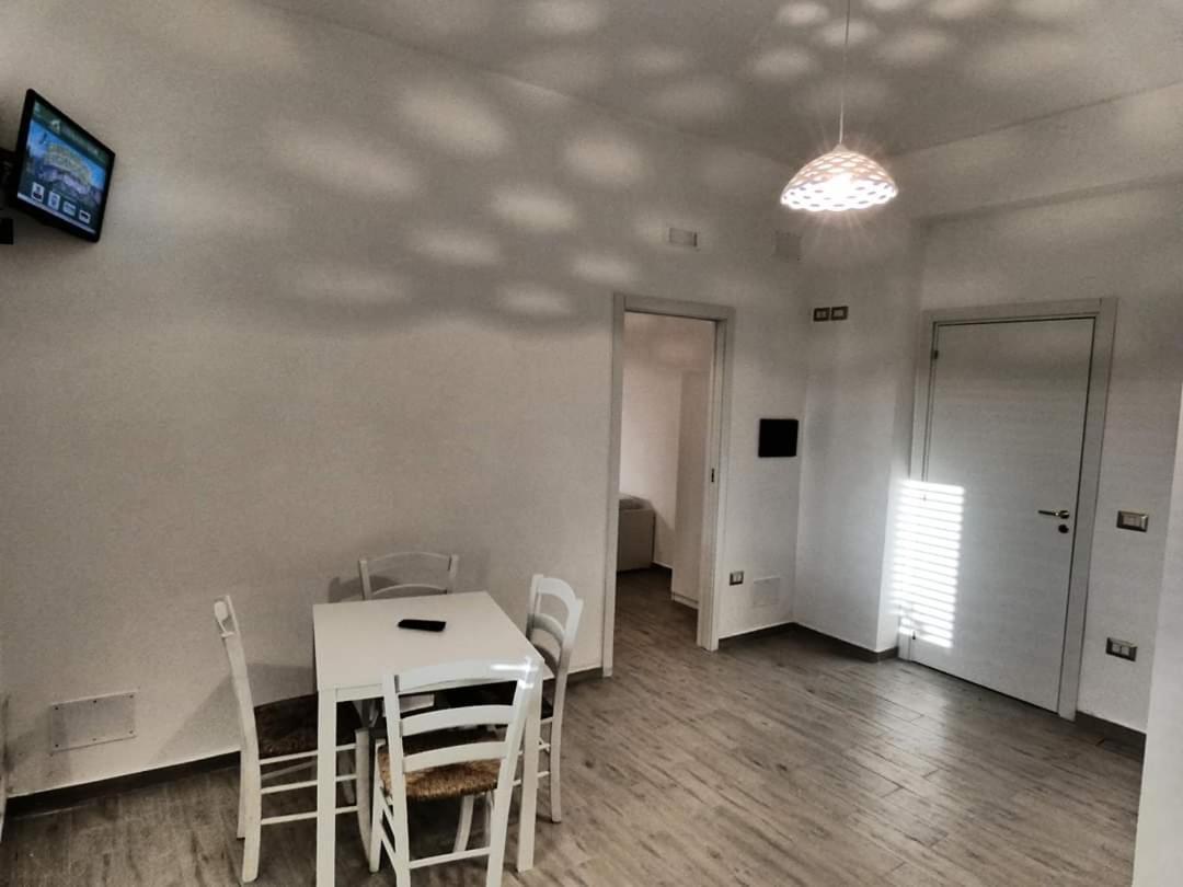 דירות סנטה מריה די קסטלבאטה La Casa Di Nonna Nennella מראה חיצוני תמונה